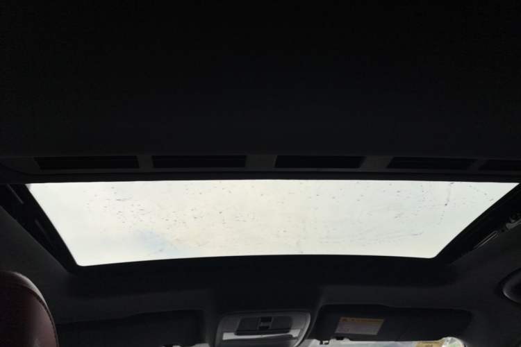 Used MG 5 2021 180 DVVT CVT Youth Luxury Edition Headliner