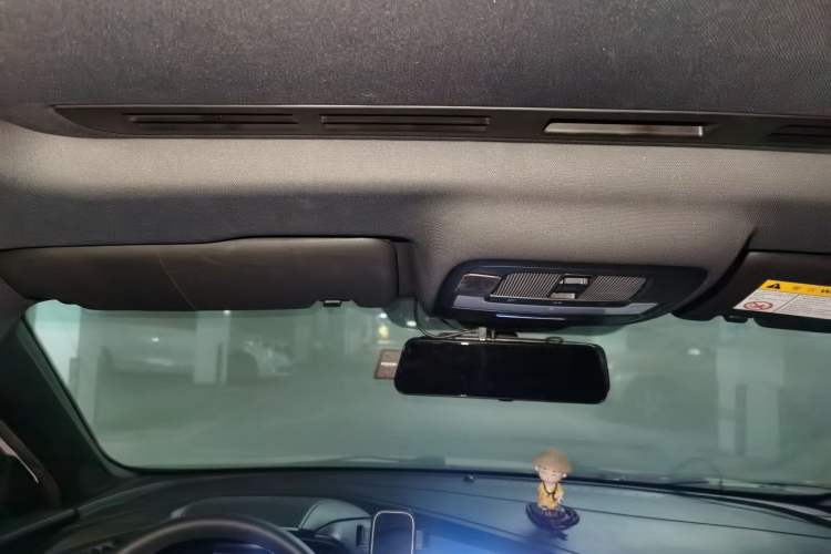 Used MG 5 2021 180 DVVT CVT Youth Luxury Edition Headliner