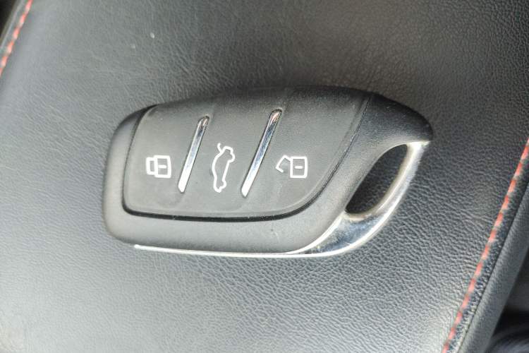 Used MG 5 2021 Revised Version 180 DVVT CVT Youth Luxury Edition Interior 1