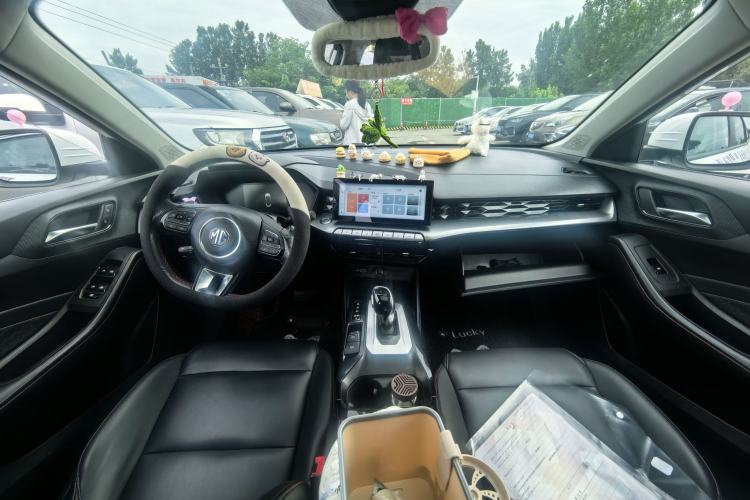 Used MG 5 2021 Revised 300TGI DCT Qingshè Luxurious Enjoyment Edition Interior 1