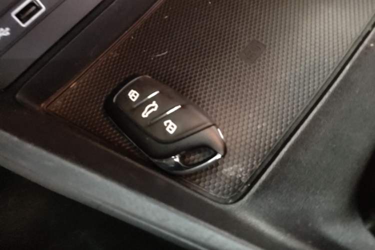 Used MG 5 2021 180 DVVT CVT Youth Luxury Edition Interior 1