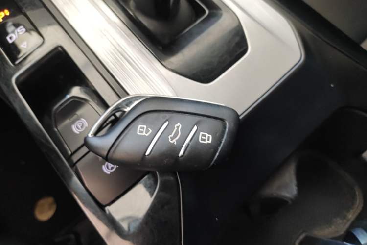 Used MG 5 2021 300TGI DCT Elegant Luxury Edition Interior 1