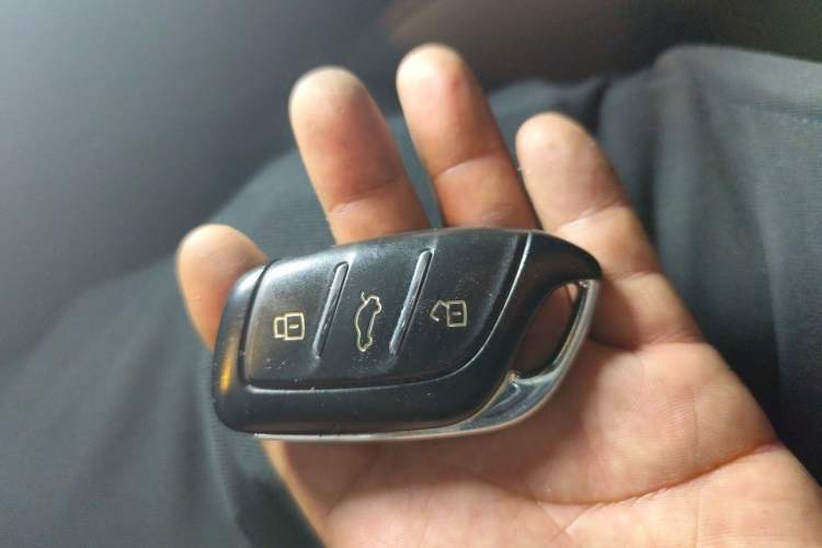Used MG 5 2021 180 DVVT Manual Youth Luxury Edition Interior 1