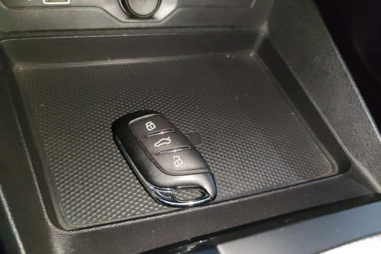 Used MG 5 2021 Revised 300TGI DCT Qingshè Luxurious Enjoyment Edition Interior 1