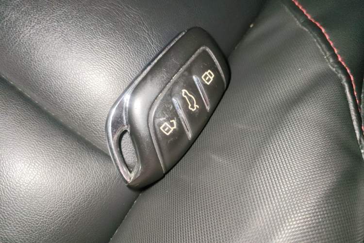 Used MG 5 2021 180 DVVT CVT Youth Luxury Edition Interior 1