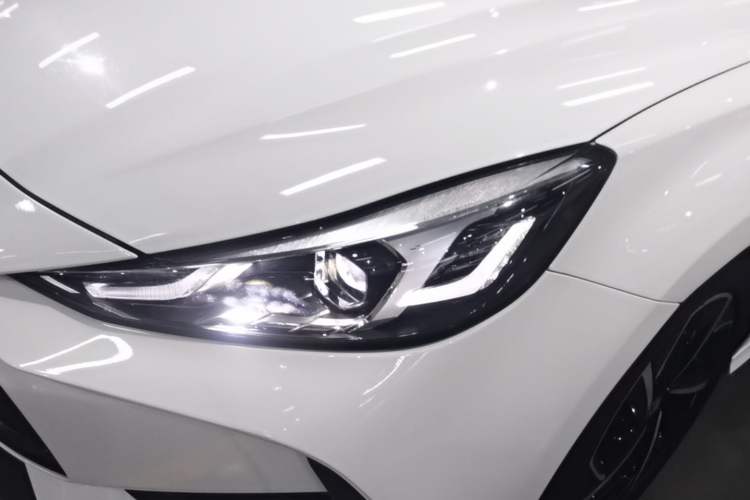 Used MG 5 2021 300TGI DCT Elegant Luxury Edition Left Front Headlight