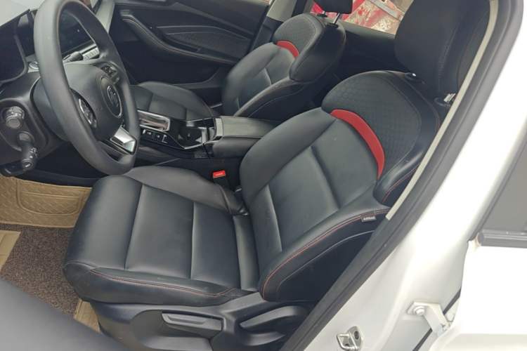 Used MG 5 2021 180 DVVT CVT Youth Luxury Edition Left Front Seat
