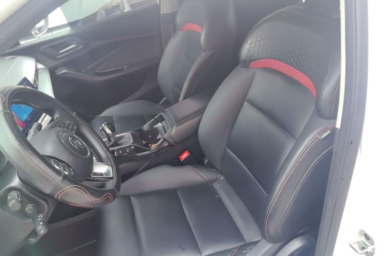 Used MG 5 2021 180 DVVT CVT Youth Luxury Edition Left Front Seat