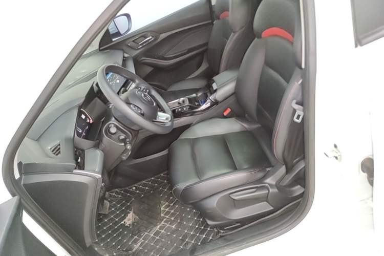 Used MG 5 2021 180 DVVT CVT Youth Luxury Edition Left Front Seat