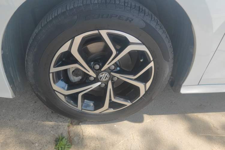 Used MG 5 2021 180 DVVT CVT Youthful Style Edition Left Front Wheel Hub
