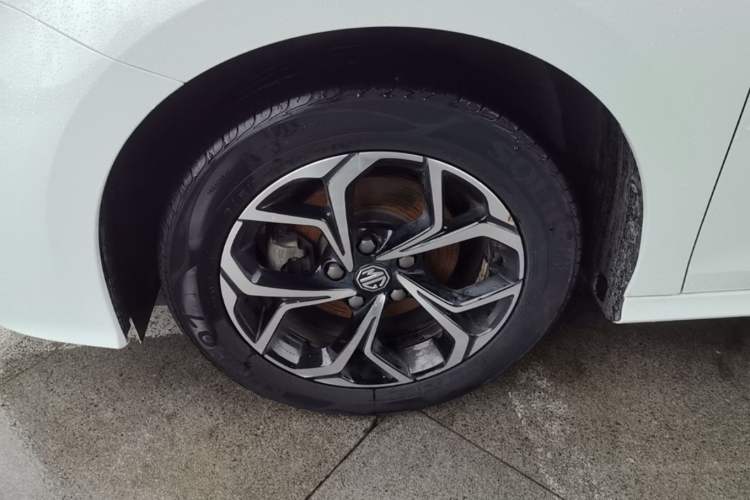 Used MG 5 2021 Revised Version 180 DVVT CVT Youth Luxury Edition Left Front Wheel Hub
