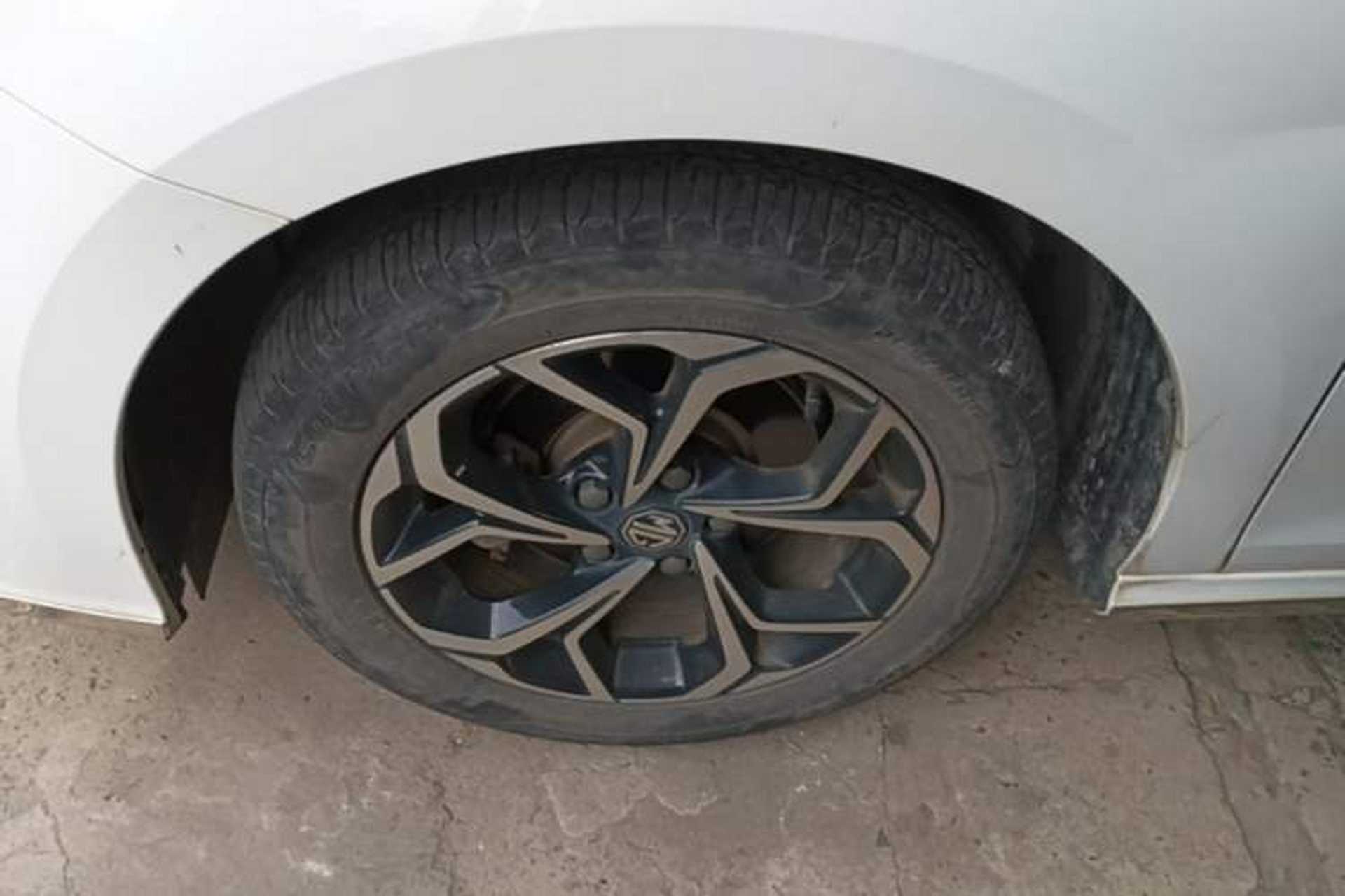 Used MG 5 2021 Revised Version 180 DVVT CVT Youth Luxury Edition Left Front Wheel Hub