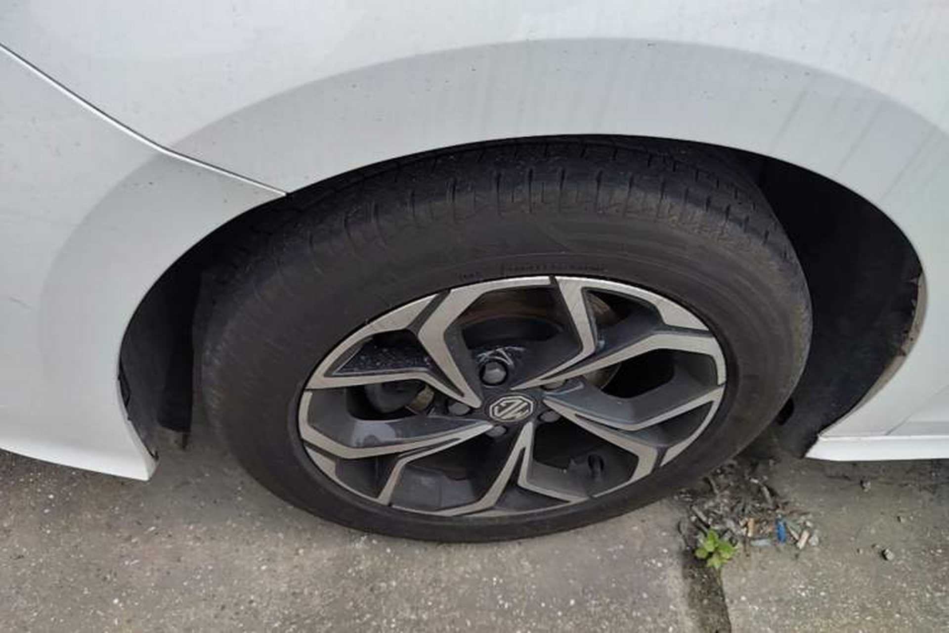 Used MG 5 2021 180 DVVT Manual Youth Luxury Edition Left Front Wheel Hub