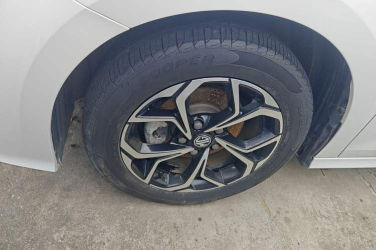 Used MG 5 2021 180 DVVT CVT Youth Luxury Edition Left Front Wheel Hub
