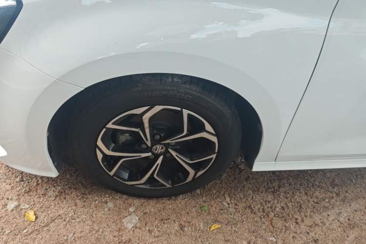 Used MG 5 2021 180 DVVT CVT Youth Luxury Edition Left Front Wheel Hub
