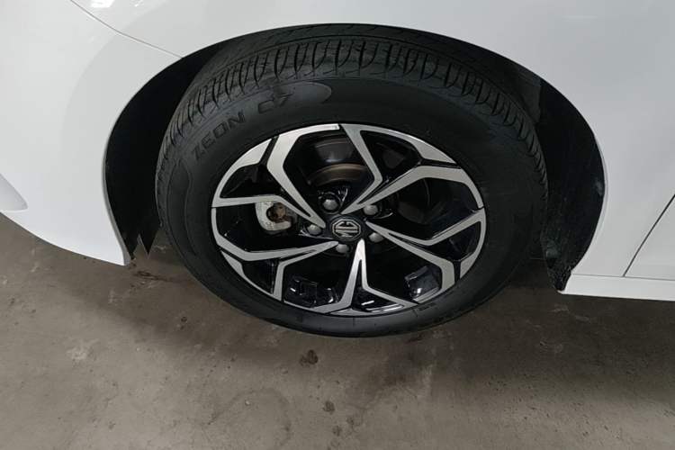 Used MG 5 2021 180 DVVT CVT Youth Luxury Edition Left Front Wheel Hub