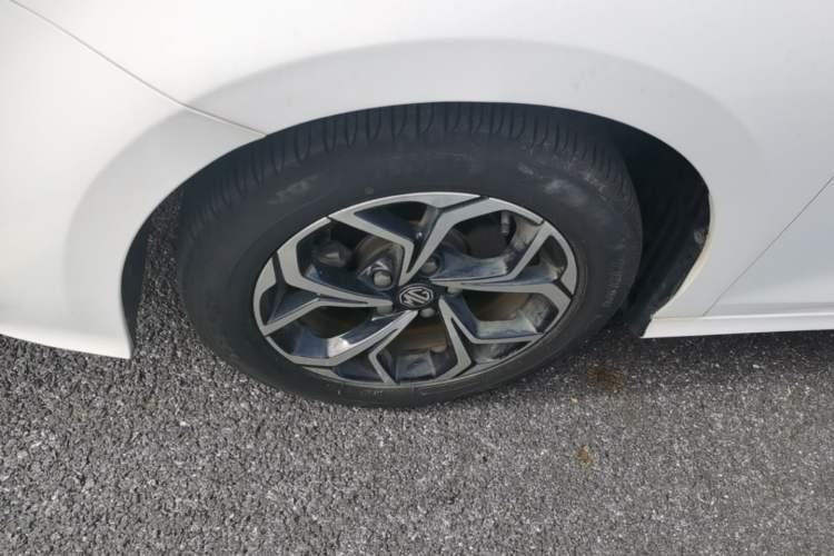 Used MG 5 2021 Revised Version 180 DVVT CVT Youth Luxury Edition Left Front Wheel Hub