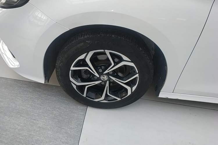 Used MG 5 2021 180 DVVT CVT Youth Luxury Edition Left Front Wheel Hub