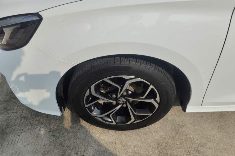 Used MG 5 2021 Revised Version 180 DVVT CVT Youth Luxury Edition Left Front Wheel Hub