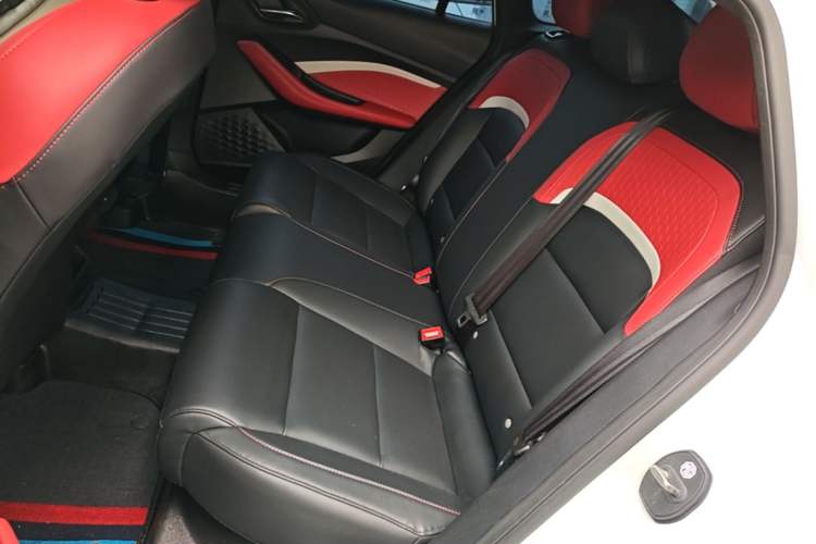Used MG 5 2021 Revised Version 180 DVVT CVT Youth Luxury Edition Left Rear Seat