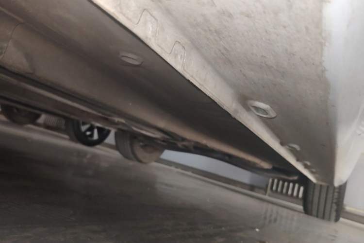 Used MG 5 2021 300TGI DCT Elegant Luxury Edition Left Side Sill