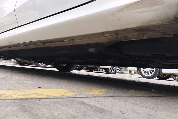 Used MG 5 2021 180 DVVT CVT Youth Luxury Edition Left Side Sill