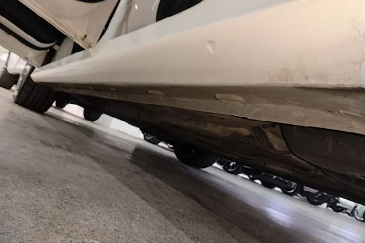 Used MG 5 2021 300TGI DCT Elegant Luxury Edition Left Side Sill