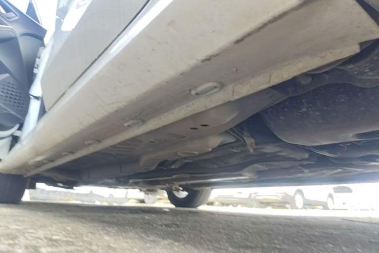 Used MG 5 2021 180 DVVT CVT Youth Luxury Edition Left Side Sill