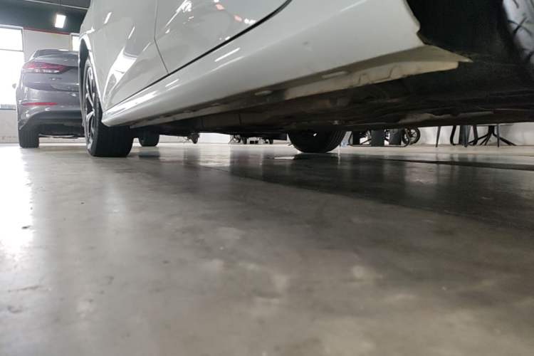 Used MG 5 2021 180 DVVT CVT Youth Luxury Edition Left Side Sill