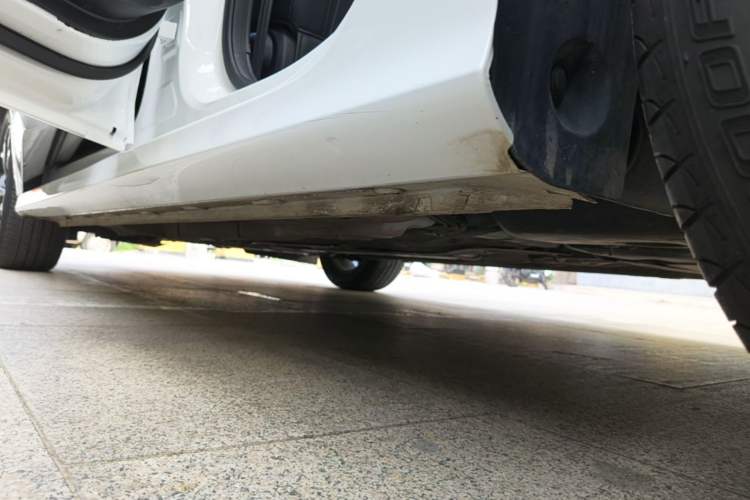 Used MG 5 2021 180 DVVT CVT Youth Luxury Edition Left Side Sill