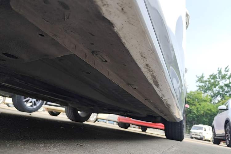 Used MG 5 2021 300TGI DCT Elegant Luxury Edition Left Side Sill
