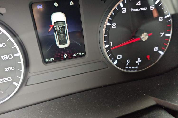 Used MG 5 2021 300TGI DCT Elegant & Trendy Edition Odometer Close Up