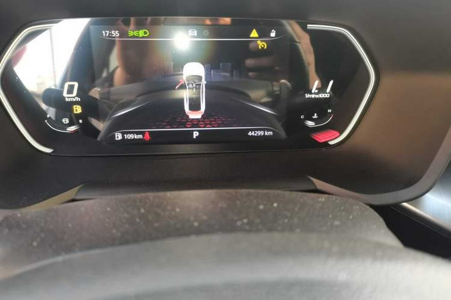 Used MG 5 2021 300TGI DCT Elegant Luxury Edition Odometer Close Up