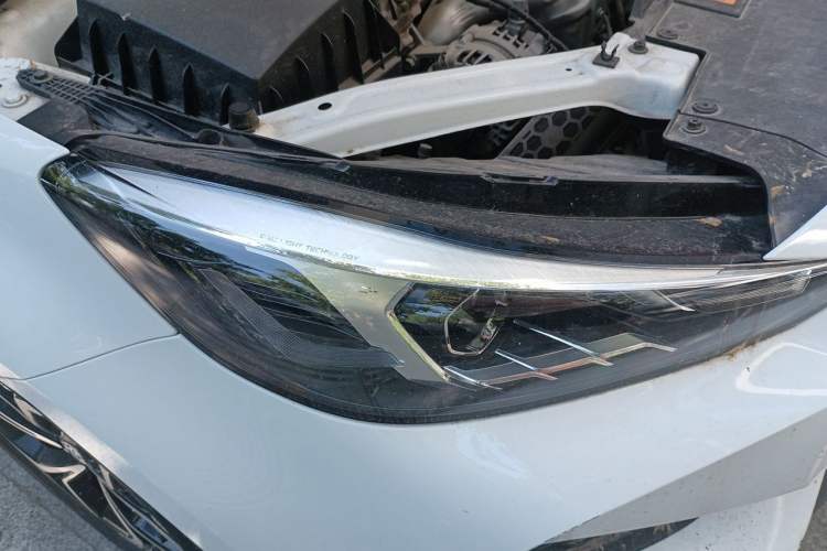 Used MG 5 2021 Revised Version 180 DVVT CVT Youth Luxury Edition Right Front Headlight