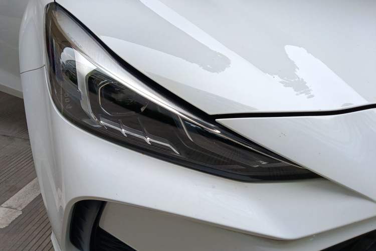 Used MG 5 2021 300TGI DCT Elegant Luxury Edition Right Front Headlight
