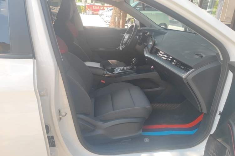 Used MG 5 2021 180 DVVT CVT Youthful Style Edition Right Front Seat