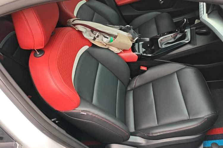 Used MG 5 2021 Revised Version 180 DVVT CVT Youth Luxury Edition Right Front Seat