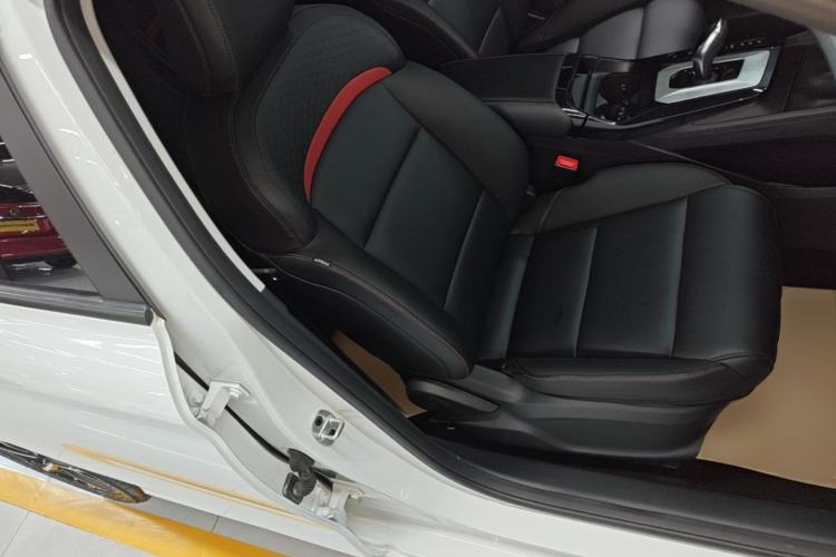 Used MG 5 2021 300TGI DCT Elegant Luxury Edition Right Front Seat