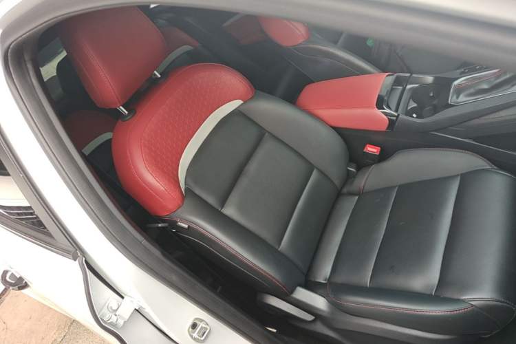 Used MG 5 2021 180 DVVT CVT Youth Luxury Edition Right Front Seat
