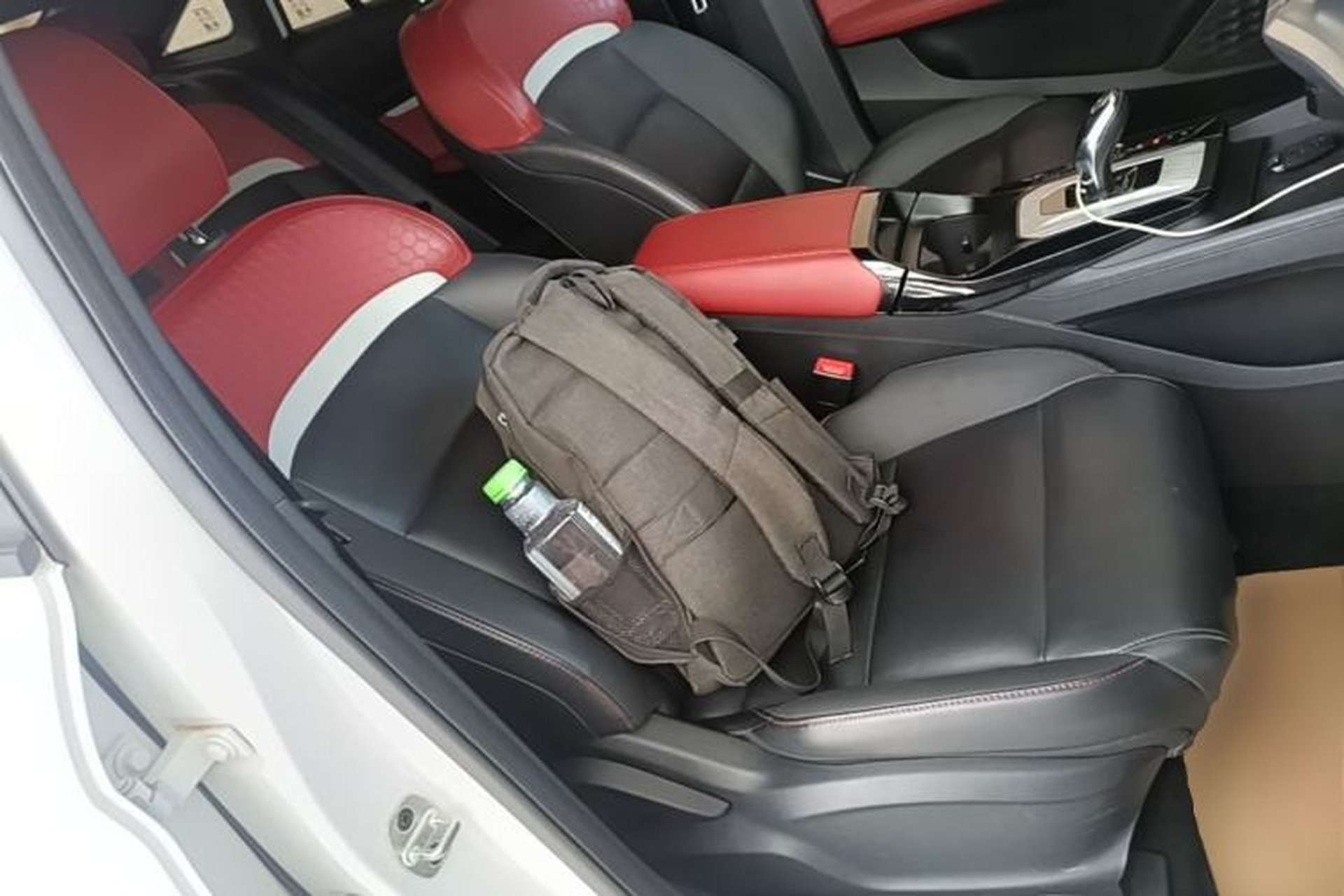 Used MG 5 2021 300TGI DCT Elegant Luxury Edition Right Front Seat