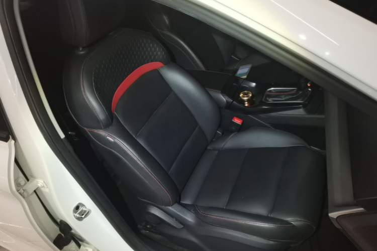 Used MG 5 2021 180 DVVT CVT Youth Luxury Edition Right Front Seat