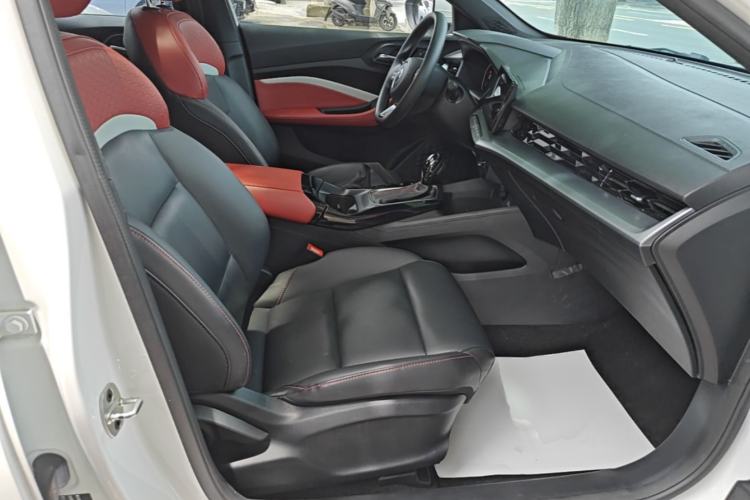 Used MG 5 2021 180 DVVT CVT Youth Luxury Edition Right Front Seat