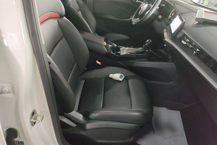 Used MG 5 2021 180 DVVT CVT Youth Luxury Edition Right Front Seat