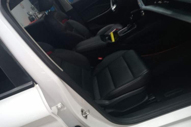 Used MG 5 2021 180 DVVT CVT Youthful Style Edition Right Front Seat