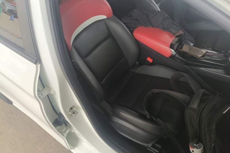 Used MG 5 2021 180 DVVT CVT Youth Luxury Edition Right Front Seat