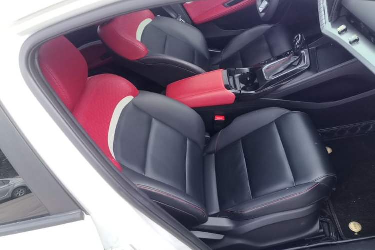 Used MG 5 2021 180 DVVT CVT Youth Luxury Edition Right Front Seat