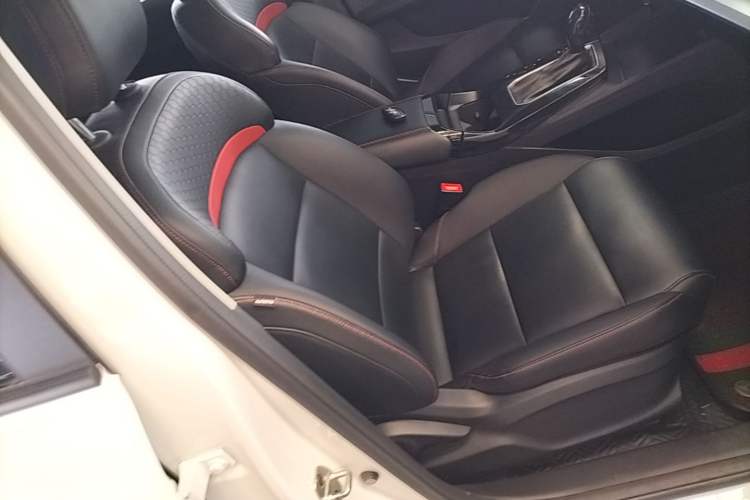 Used MG 5 2021 180 DVVT CVT Youth Luxury Edition Right Front Seat