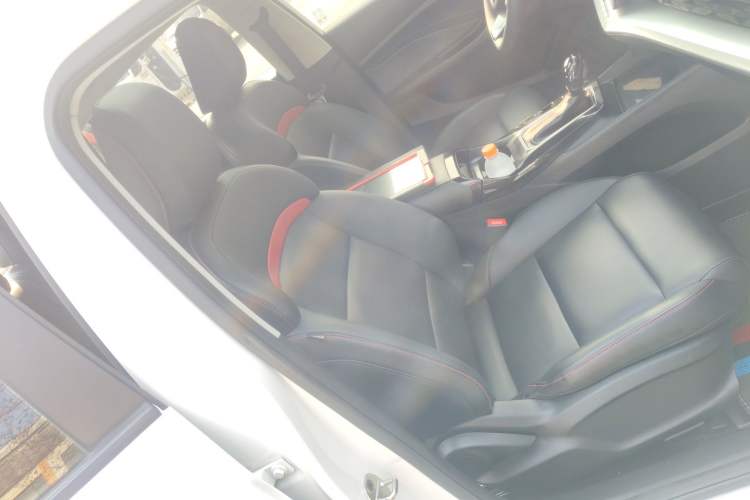 Used MG 5 2021 Revised Version 180 DVVT CVT Youth Luxury Edition Right Front Seat