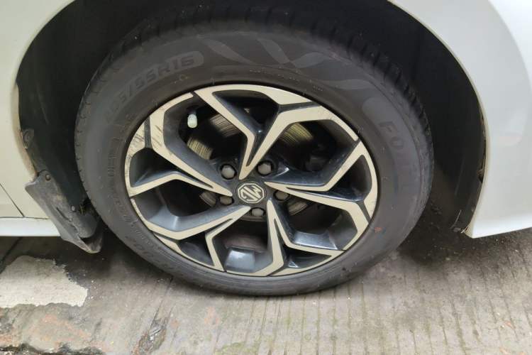 Used MG 5 2021 180 DVVT Manual Youth Style Edition Right Front Wheel Hub