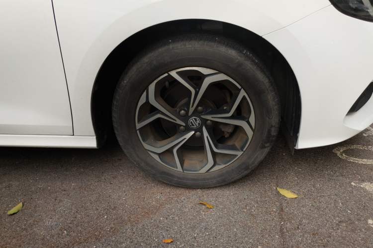 Used MG 5 2021 Revised Version 180 DVVT CVT Youth Luxury Edition Right Front Wheel Hub